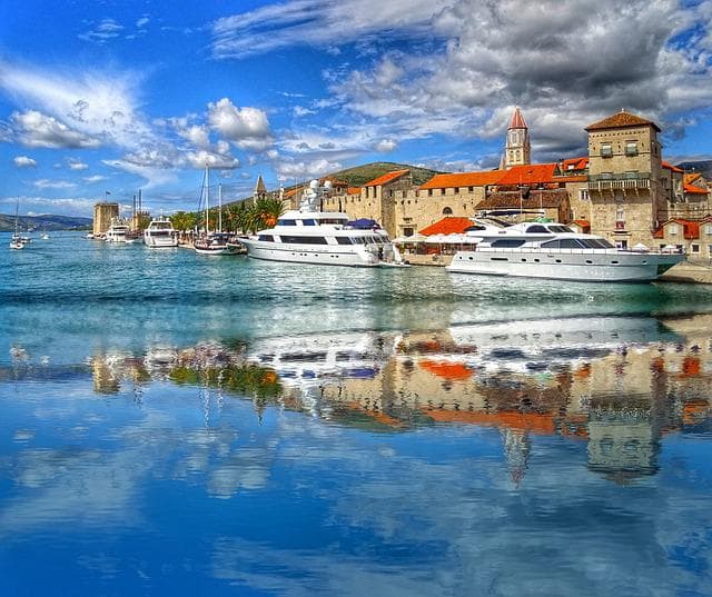 The Riva Promenade